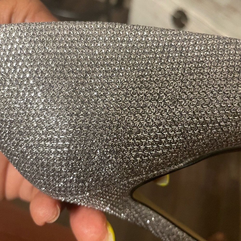 Betsey Johnson Silver Heels with Bow Detail - Picture 5 of 6